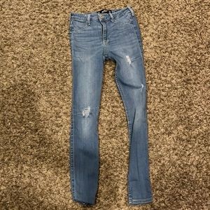 High rise hollister medium-wash jean leggings